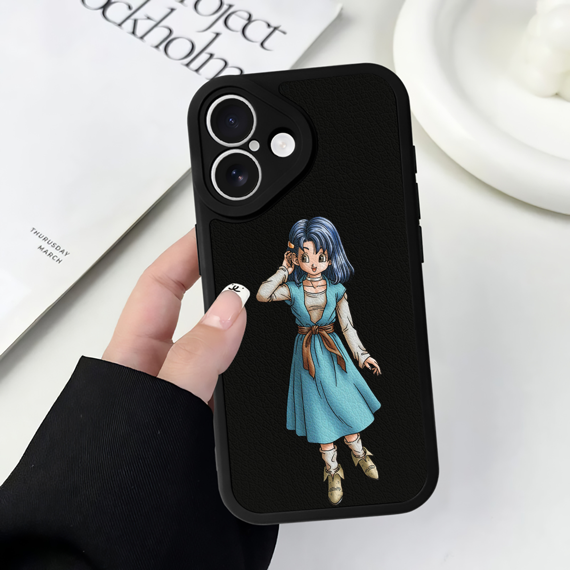 （画像用） ドラゴンクエスト Doragon Kuesuto Dragon Quest 【iPhone 16シリーズ対応】シリコンスマホケース（レザー調） 材質：シリコン